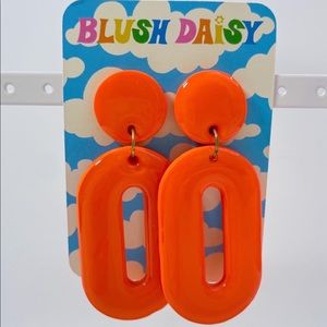 Blush Daisy Earrings 
New//Always Sold Out